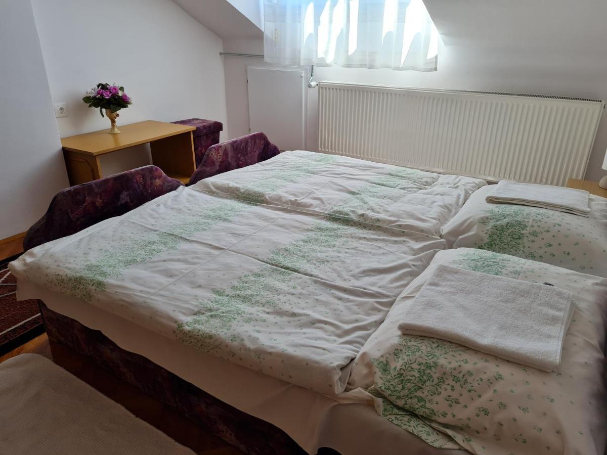 Gyoengyvirag Apartman Ленті Екстер'єр фото