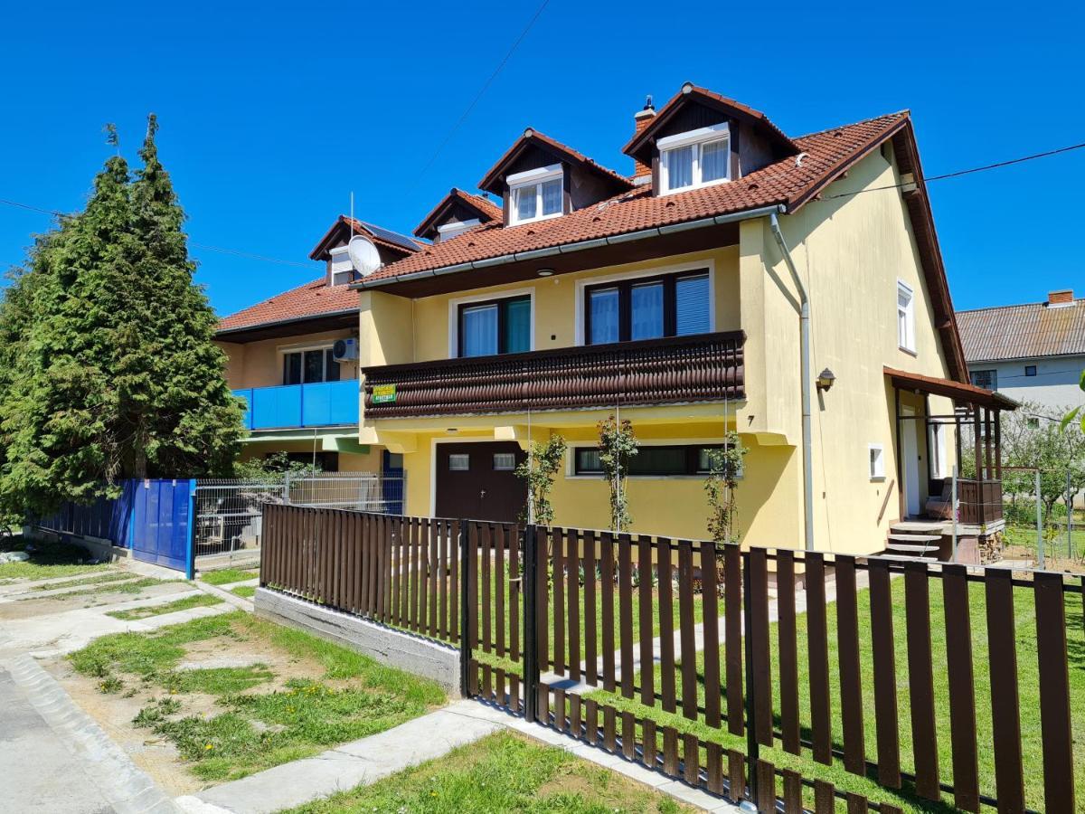 Gyoengyvirag Apartman Ленті Екстер'єр фото